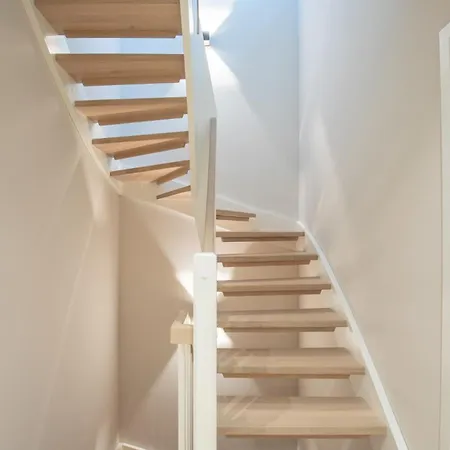 Boathouse Semesterbostad *